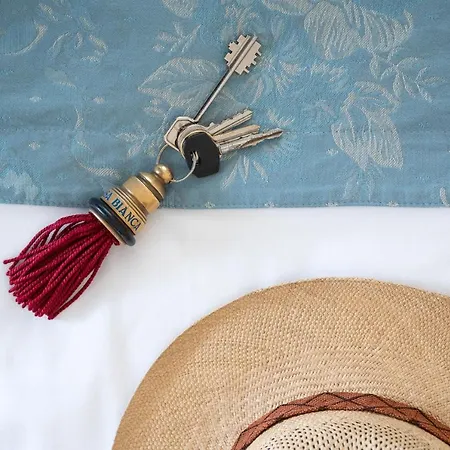 Отель La Dependance By Casa Bianca 4*