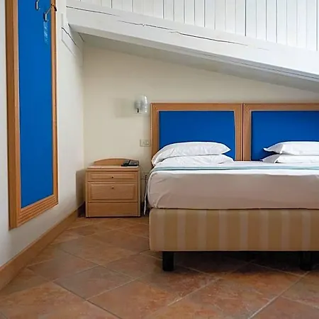 La Dependance By Casa Bianca 4*
