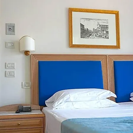 Hotel La Dépendance By Casa Bianca 4*